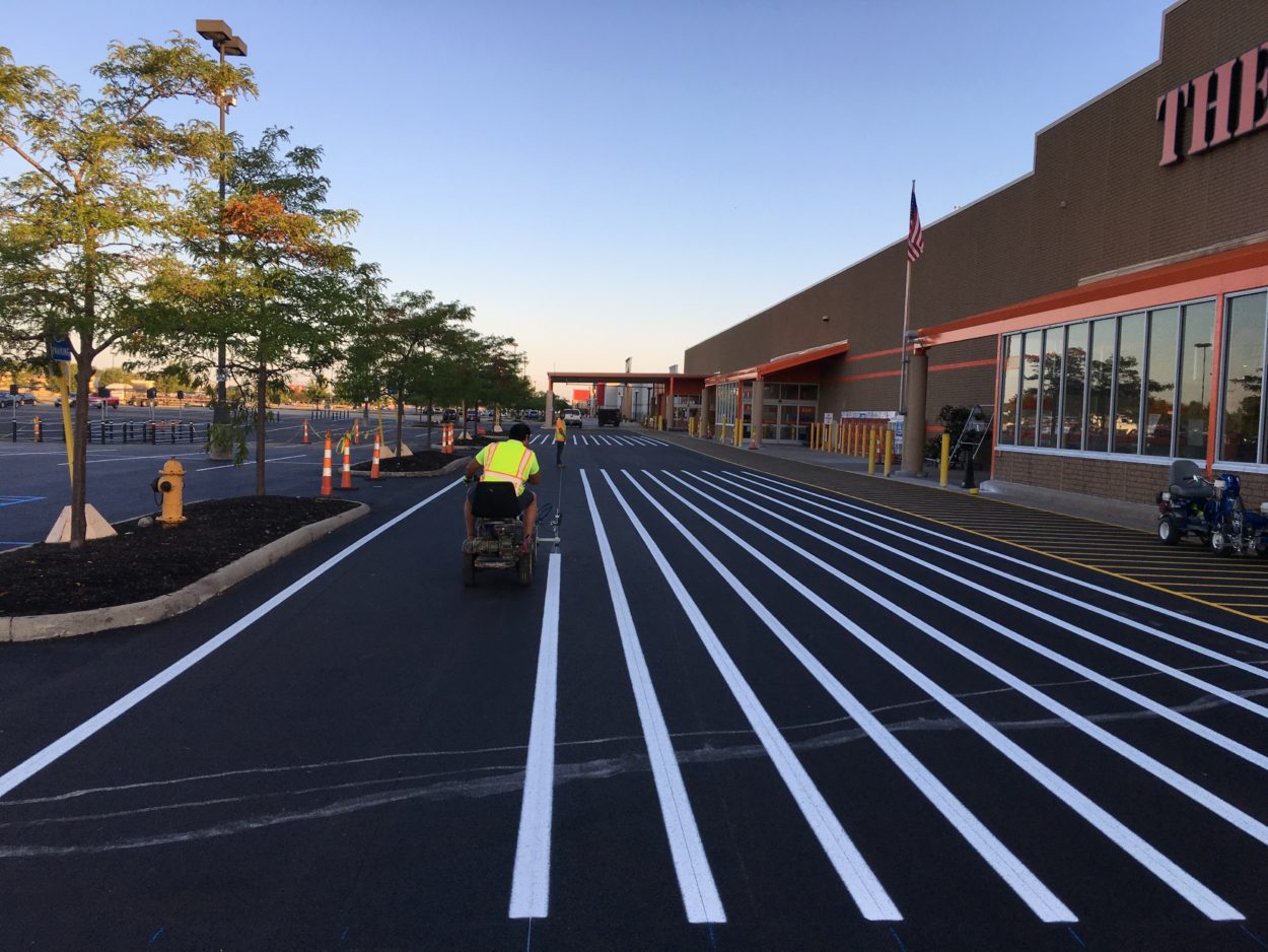 🔶 Sevierville, TN “Parking Lot Line Striping”